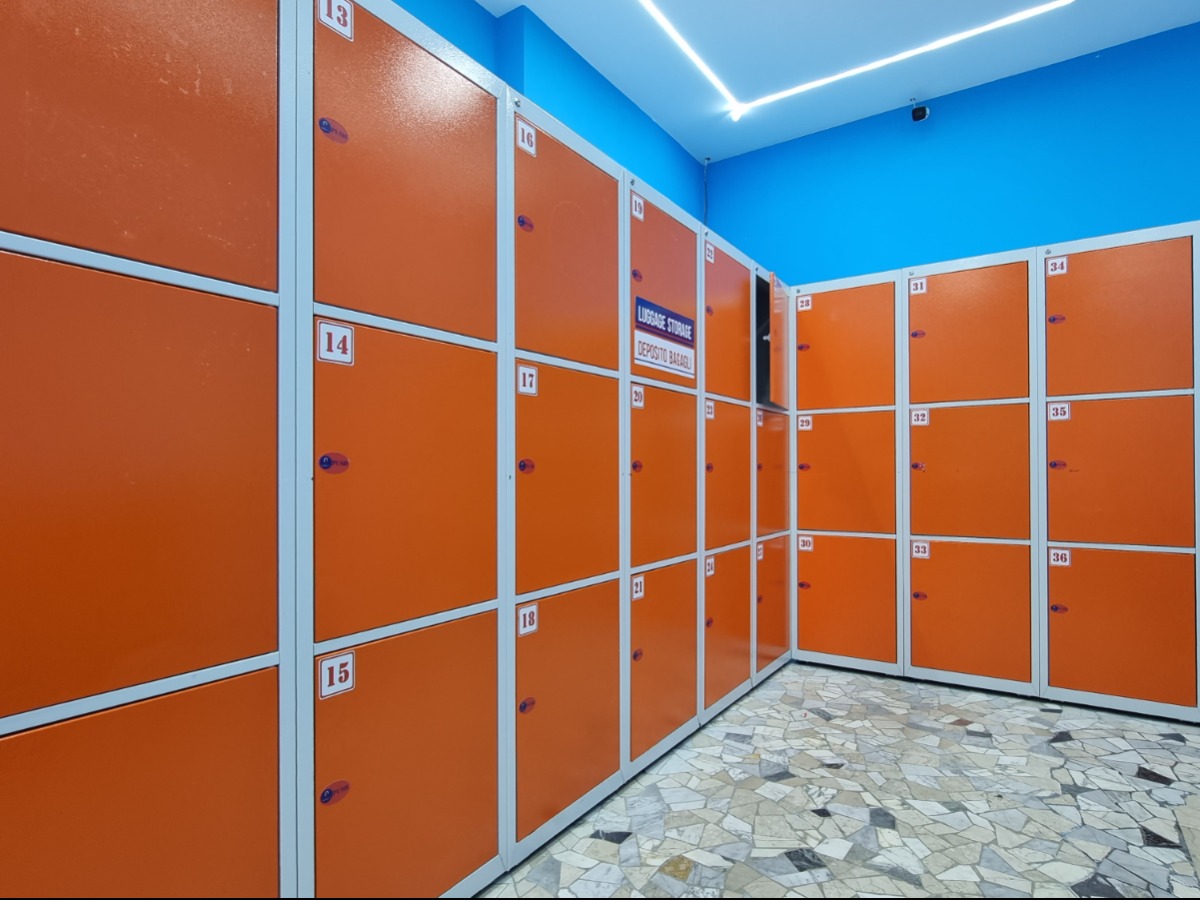 LocalShop24 - stowLuggage storage lockers